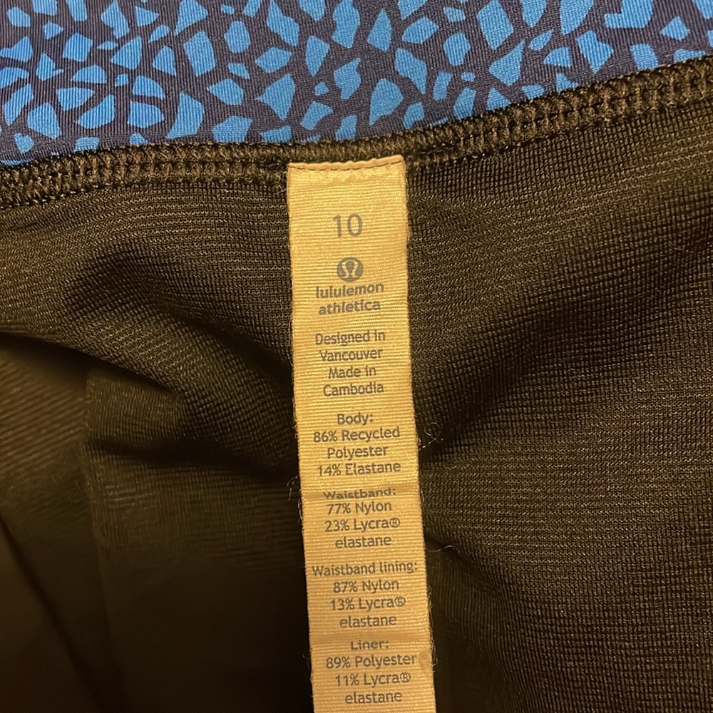 Lululemon Hotty Hot Short Dandy Digie Multi / Black - Picture 5 of 9